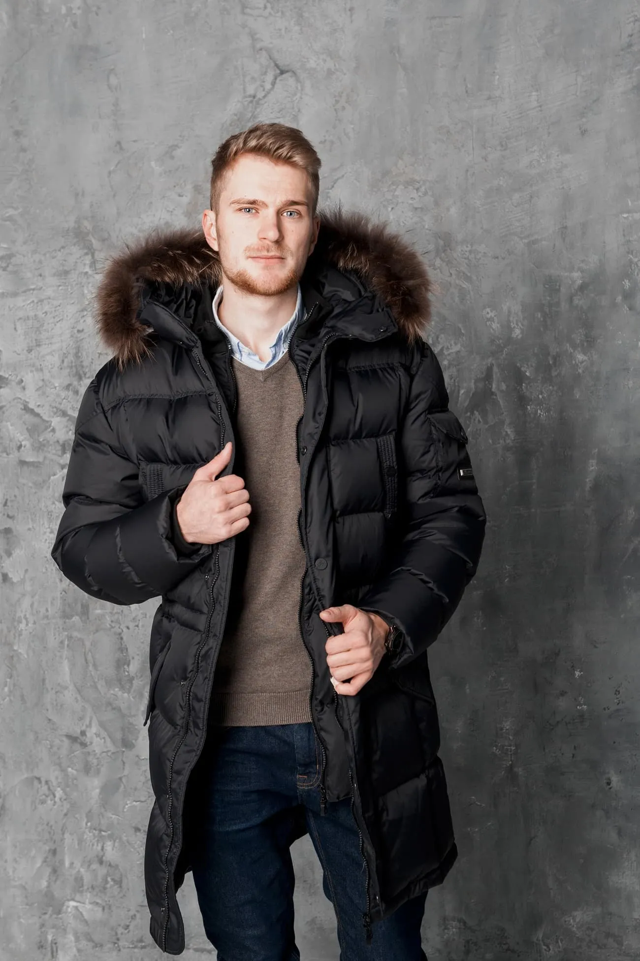 Энрике черный (3)-min