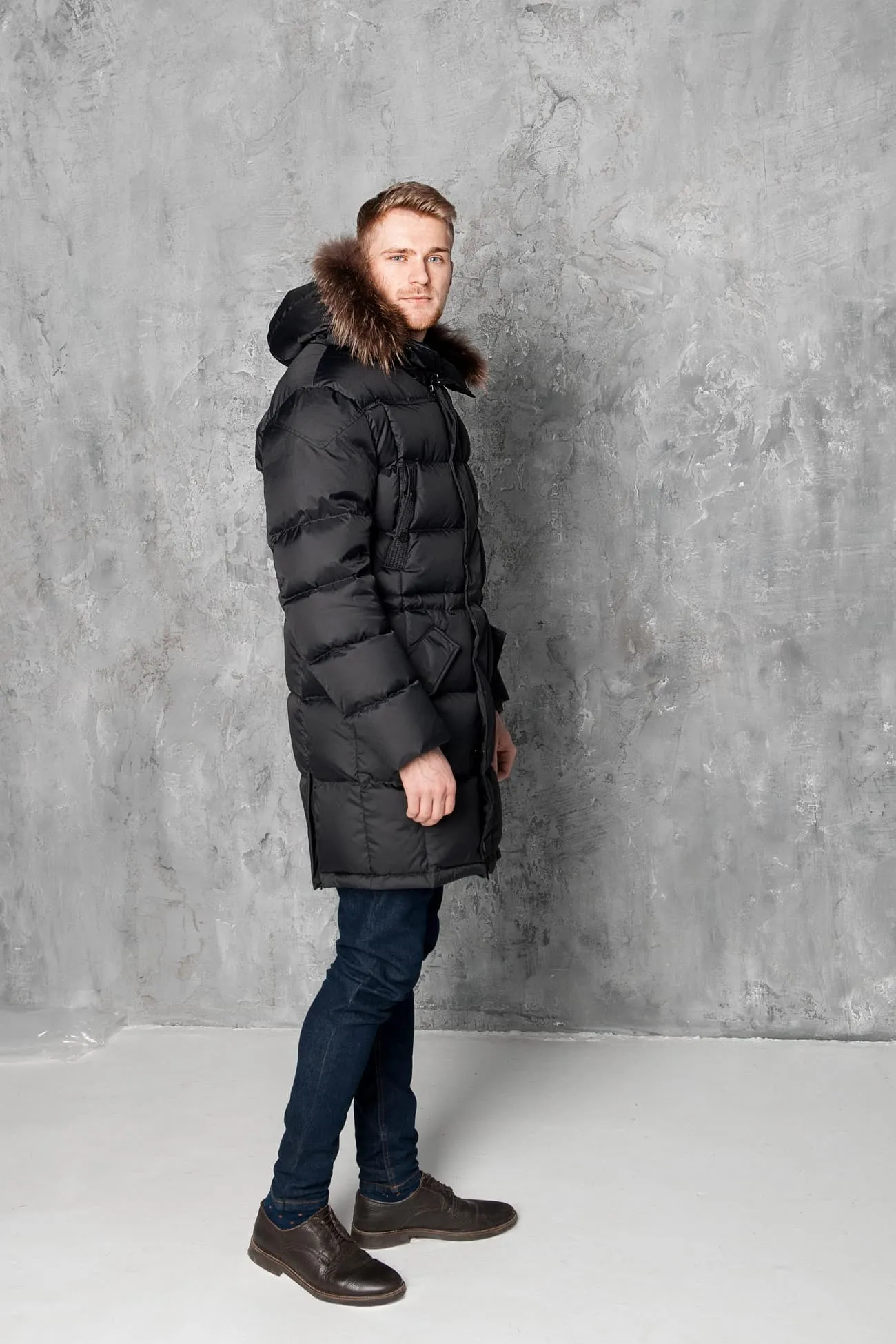 Энрике черный (2)-min